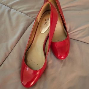 Red Alfani Step n Flex Platform Heels